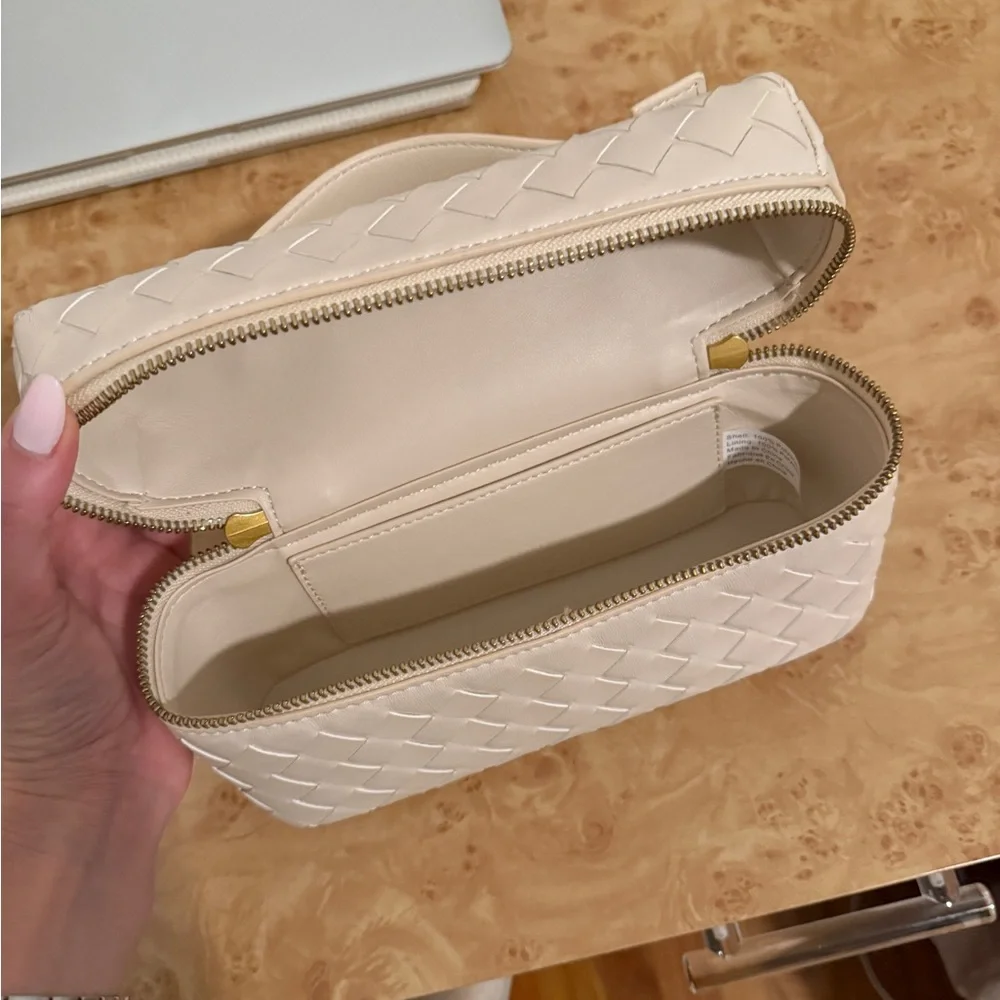 Cream Woven Handbag - Picture 4 of 4